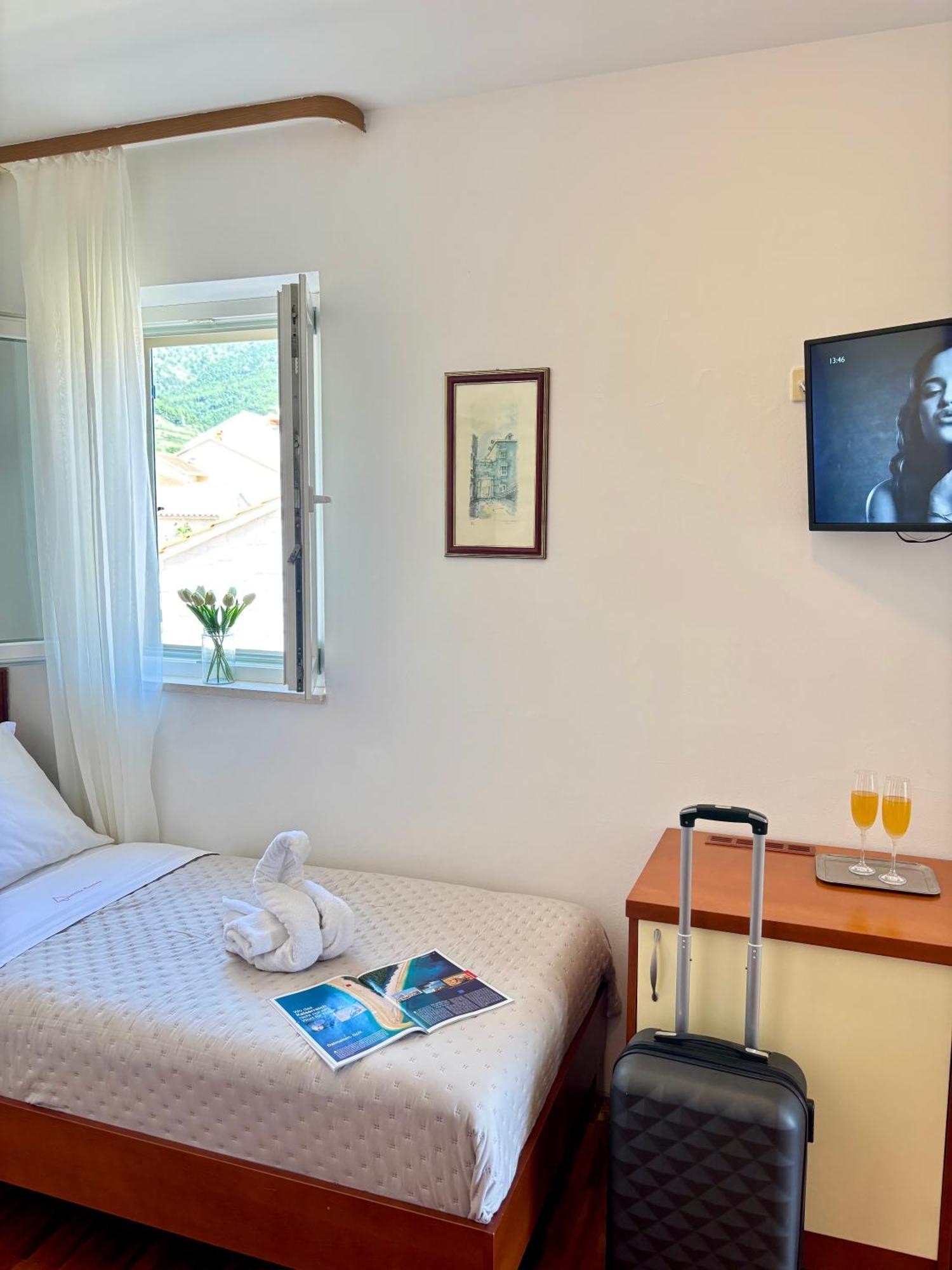 Villa Daniela Bol Ngoại thất bức ảnh